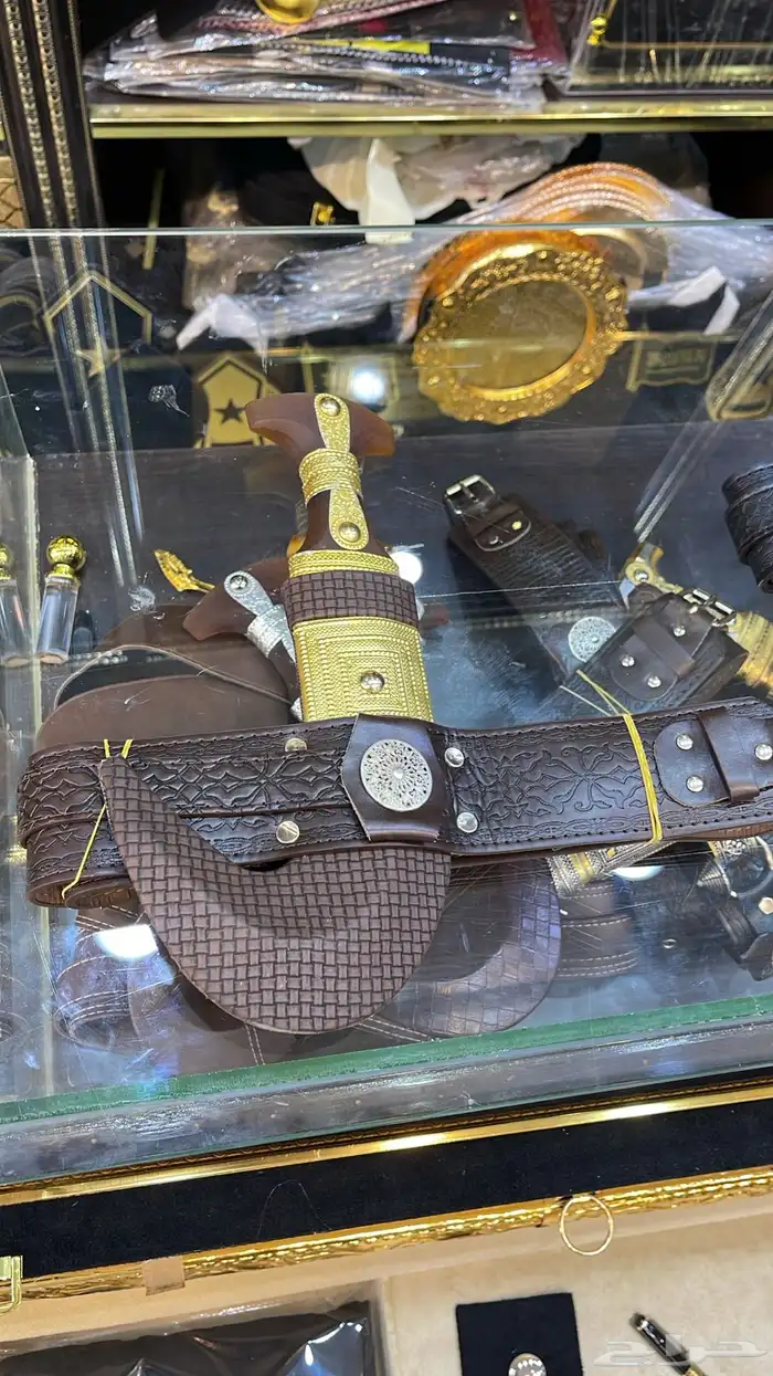 هدايا زواج ترقية تقاعد تكريم بشوت سيف درع تخرج 76