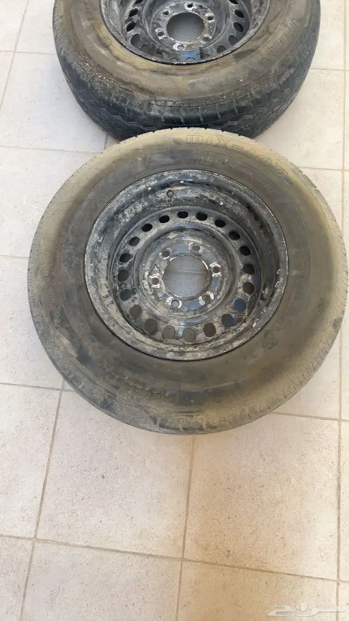 سلام عليكم اعرض لكم جنوط ددسن مرسيدس سوداء مقاس 15 صيني 3