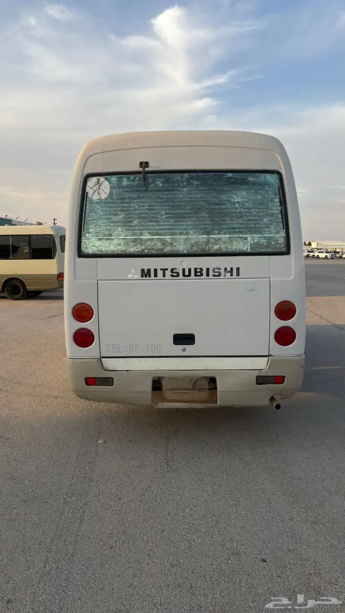 باص مستوبيشي روزا 2003 2