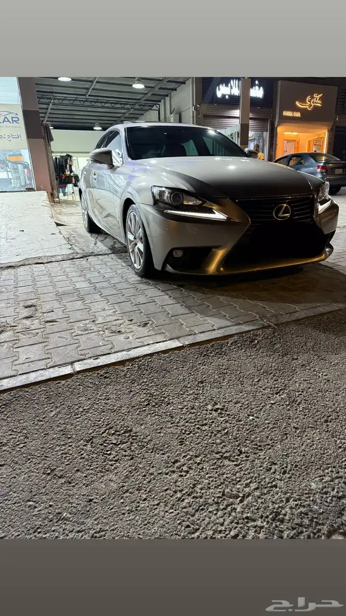 لكزس is 200t 4