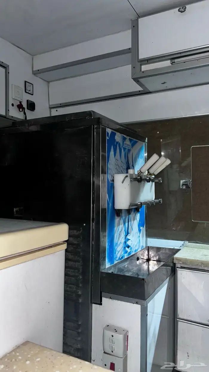 جي ام سي سافانا 2004 سيارة ايسكريم 7