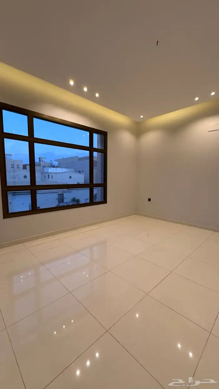 للبيع فلل مستقله دورين وملحق حى دره الموسى مكتمل الخدمات 19