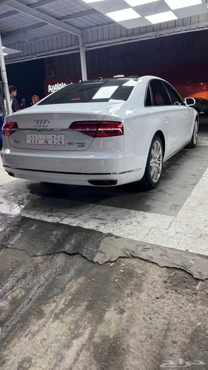 اودي A8 2016 للبيع اعلي فئة بحالة الوكالة تم تخفيض السعر 71