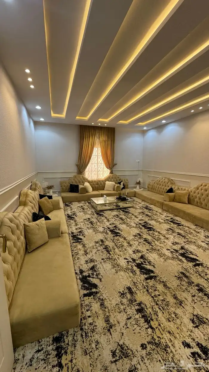 اثاث 3 مجالس للبيع نظاف 0