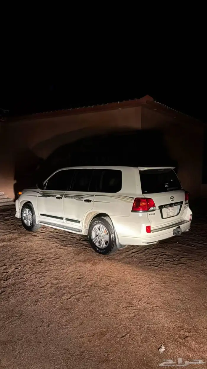 لاندكروزر 2013 . 0