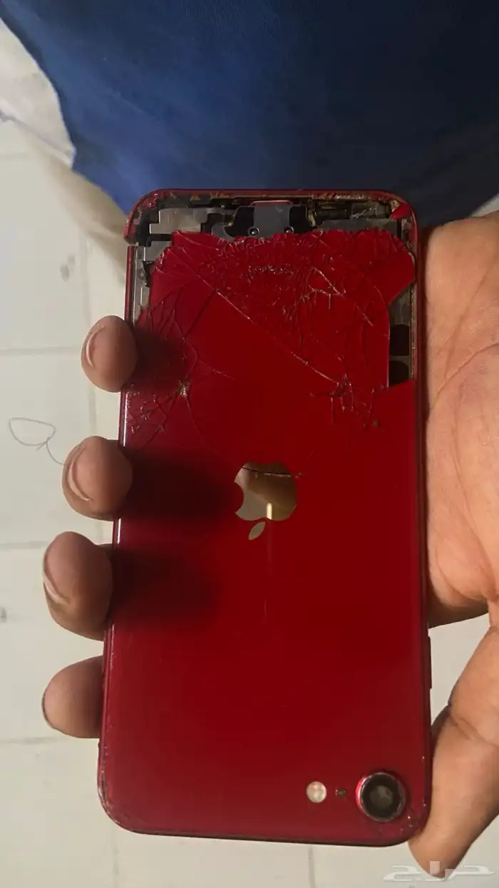 للبيع آيفون SEالذاكره 128 ونسبة البطارية 89 يحتاج شاشه فقط 0