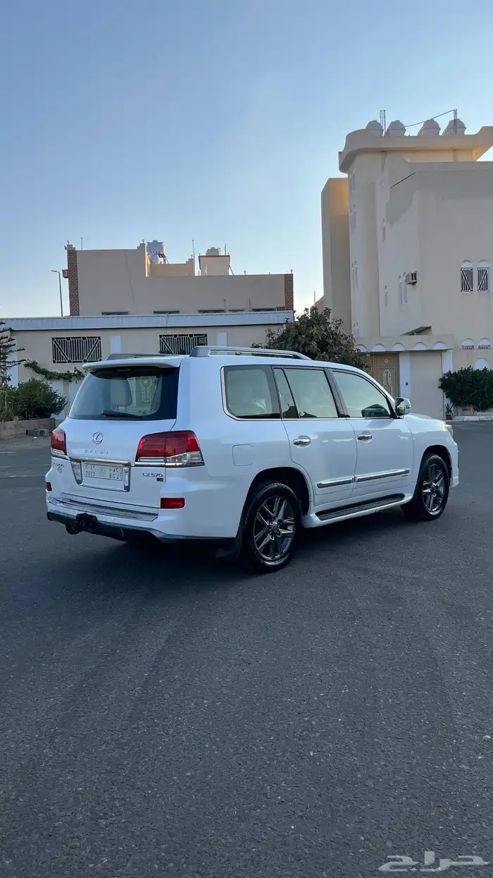 لكزس 2013 2