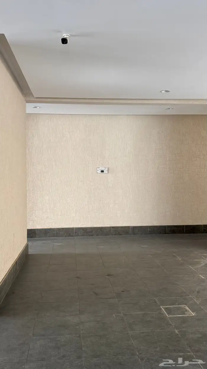 للبيع شقة فاخرة حي الريان الافراغ فوري 40