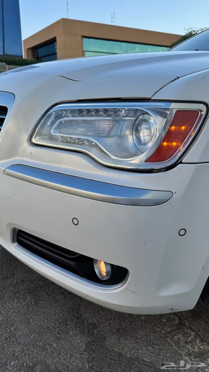 كرايسلر c300 اكزقتيف 2013 هيمي 5.7 5