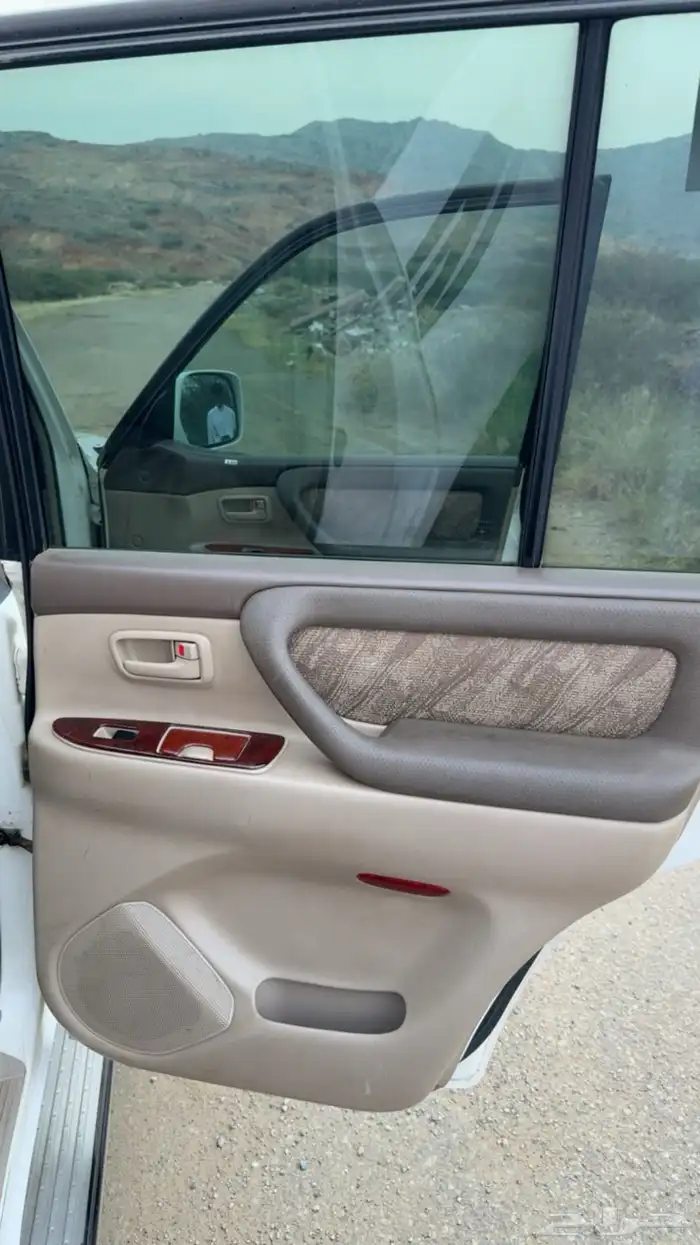 جيب لند كروزر 18