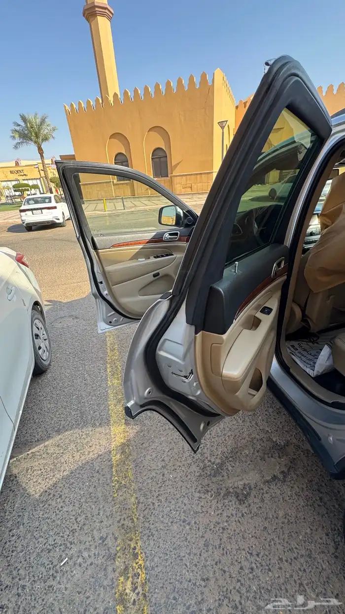 جيب شروكي Jeep على السوم 5