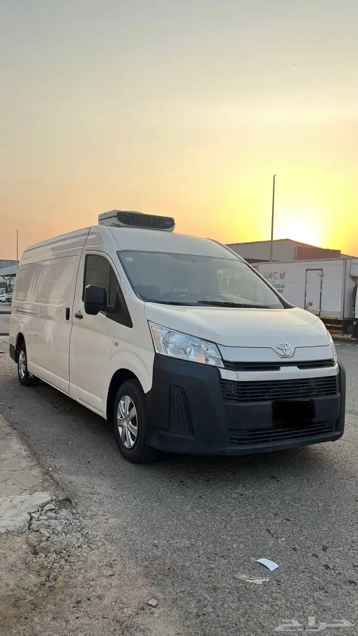 تويوتا باص ثلاجة 2021 سقف عالي ديزل 1