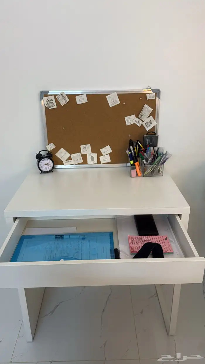 مكتب دراسي للبيع 3