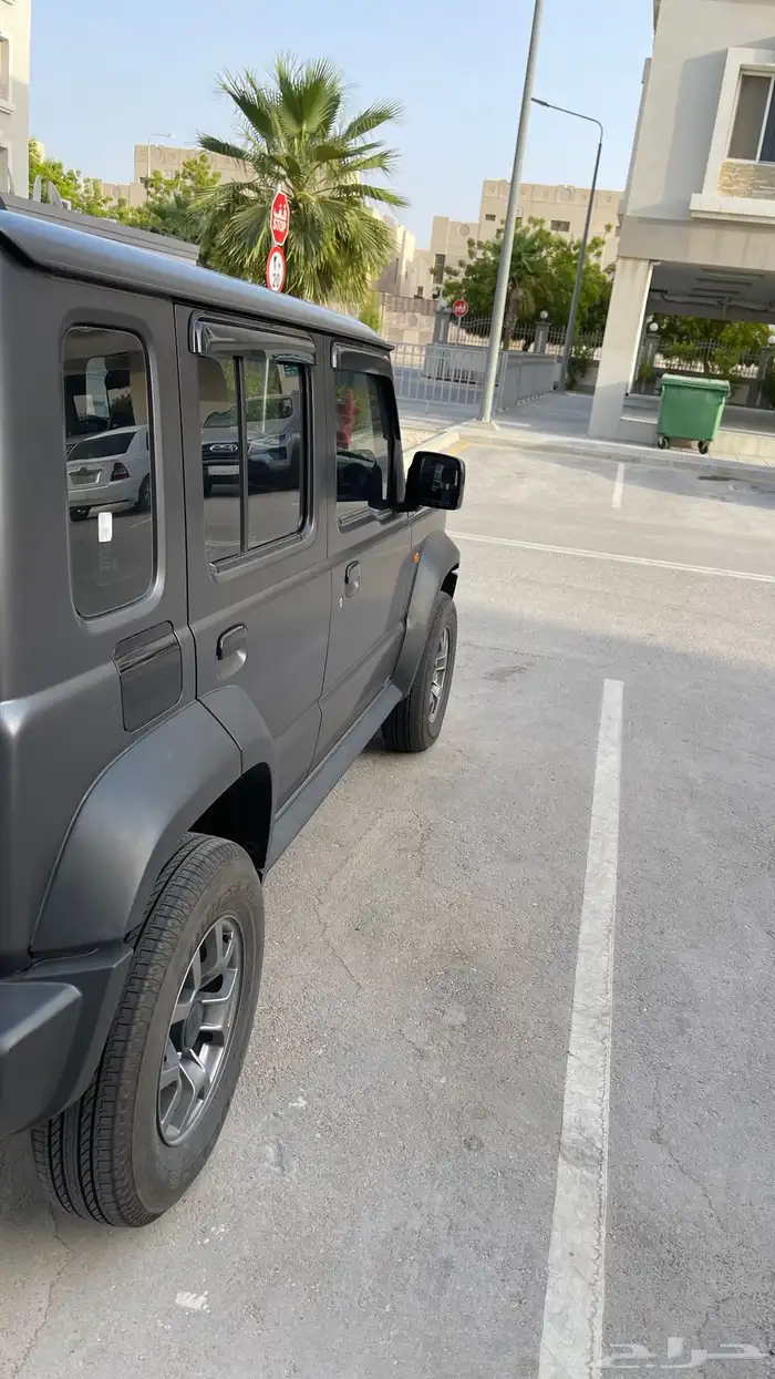 سوزوكي جمني 2025 2