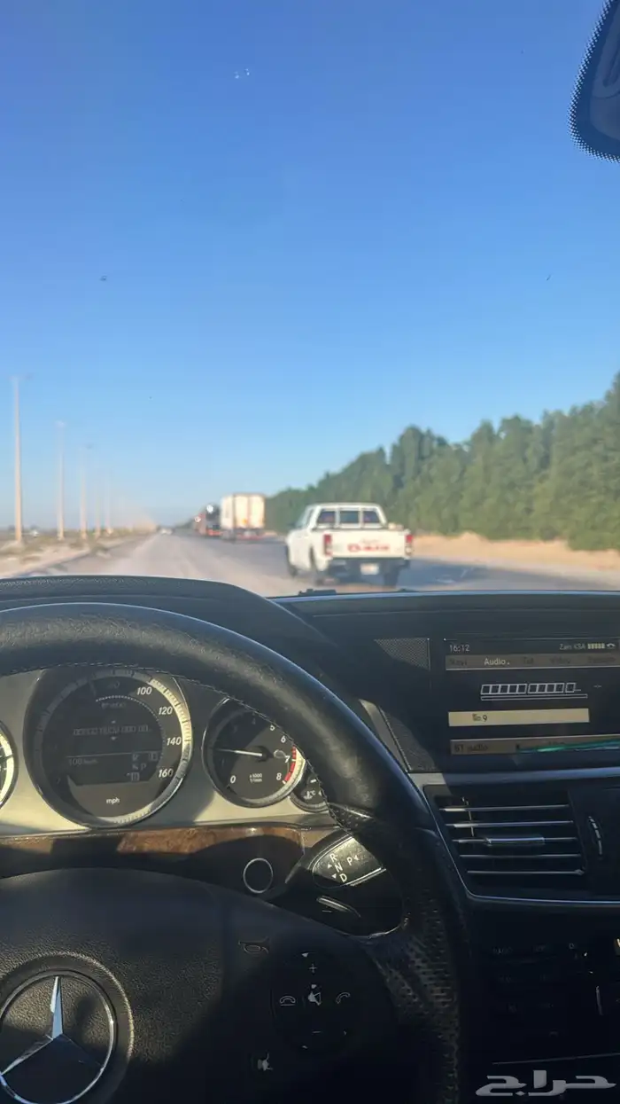 مرسيدس E550 5