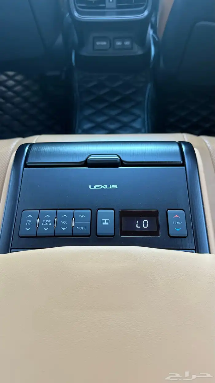 للبيع لكزس 2023 ES 250 فل كامل 19