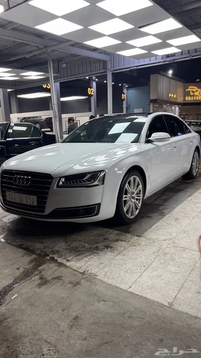 اودي A8 2016 للبيع اعلي فئة بحالة الوكالة تم تخفيض السعر 64