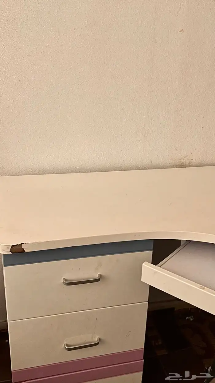 مكتب للبيع 1