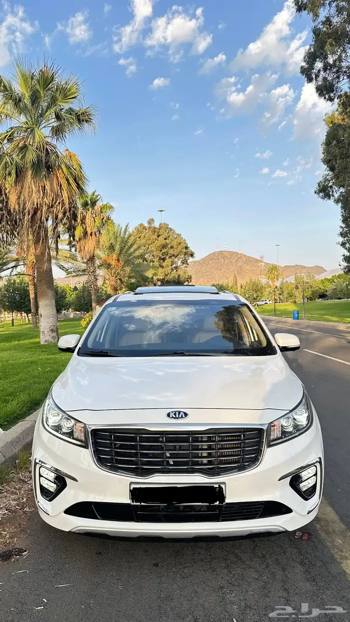 كيا كرنفال ديزل فل كامل 0