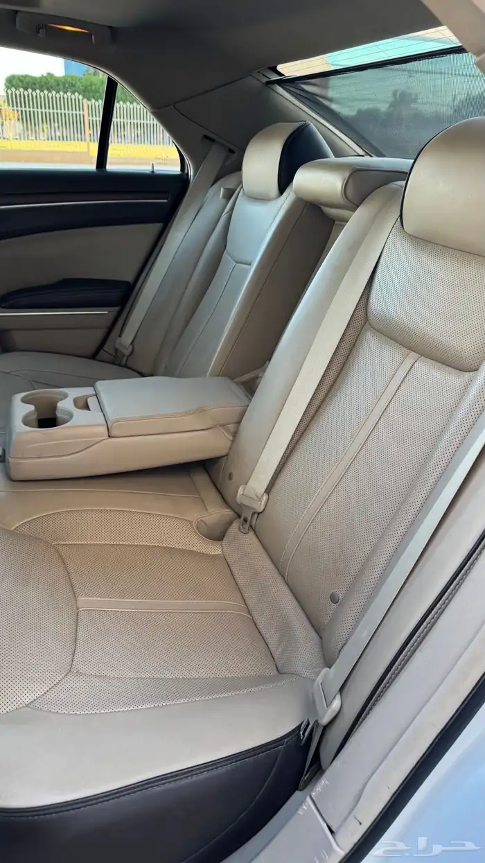 كرايسلر c300 اكزقتيف 2013 هيمي 5.7 25