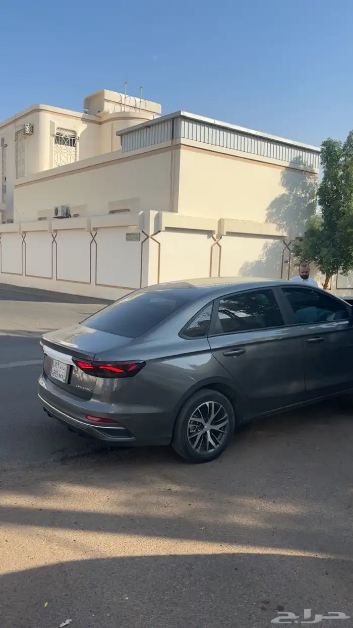 جيلي امجراند 5