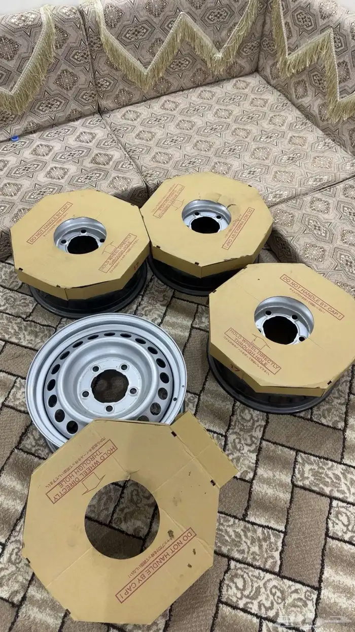 صدام جيب لكزز جنوط هلل 17 جديده بالكرتون اصلي 2