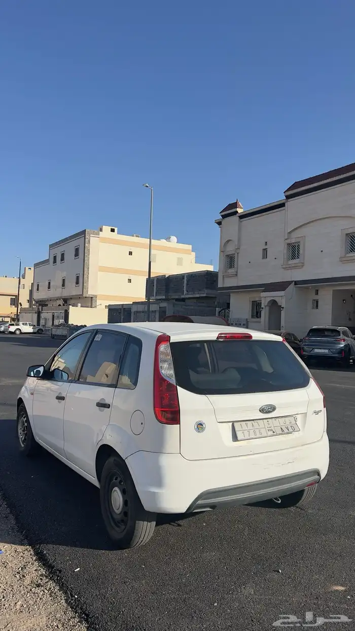 فورد فيقو 2012 1