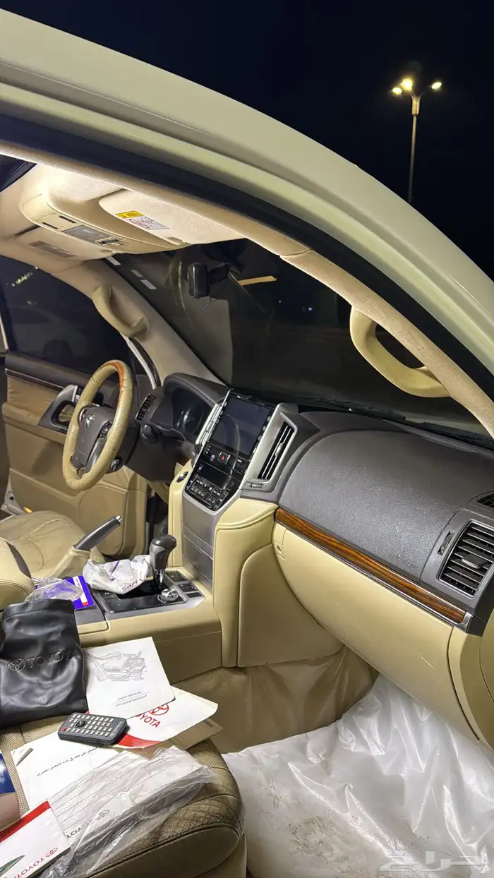 لاندكروزر VXR 18