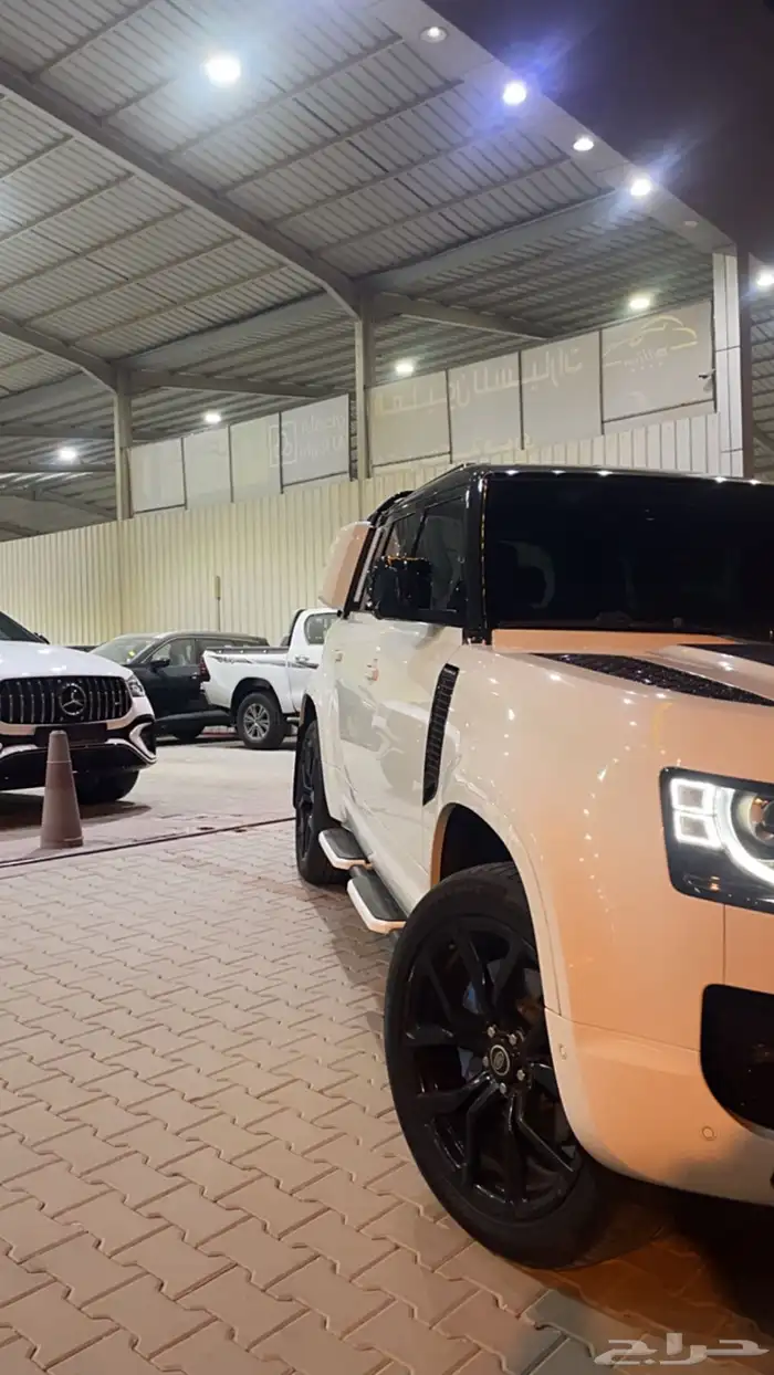 لاند روفر ديفندر 2020 15