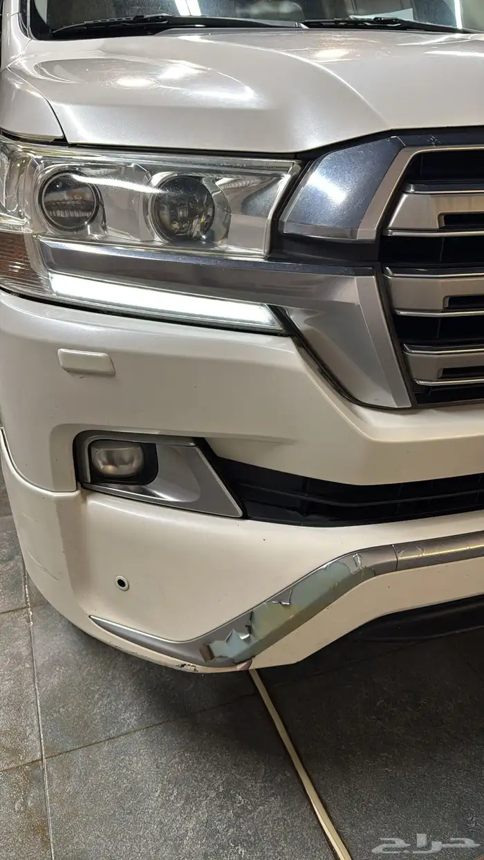 لاندكروزر VXR 14