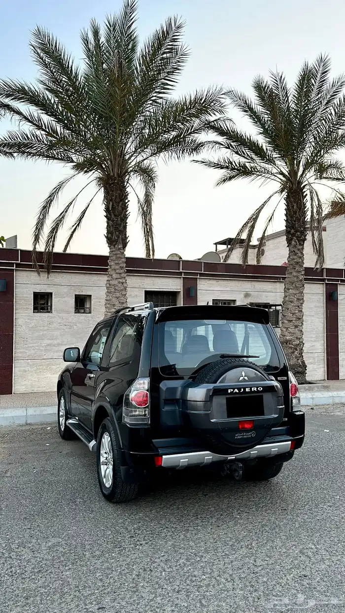 باجيرو 2017 - ربع فل كامل 3.8 . 6