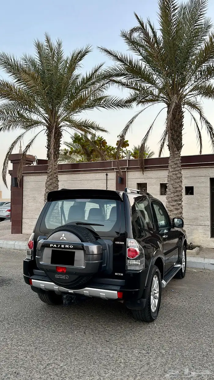 باجيرو 2017 - ربع فل كامل 3.8 . 5