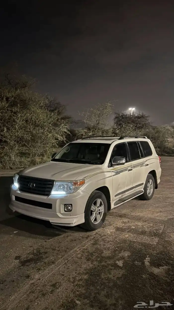 لاندكروزر 2013 . 1