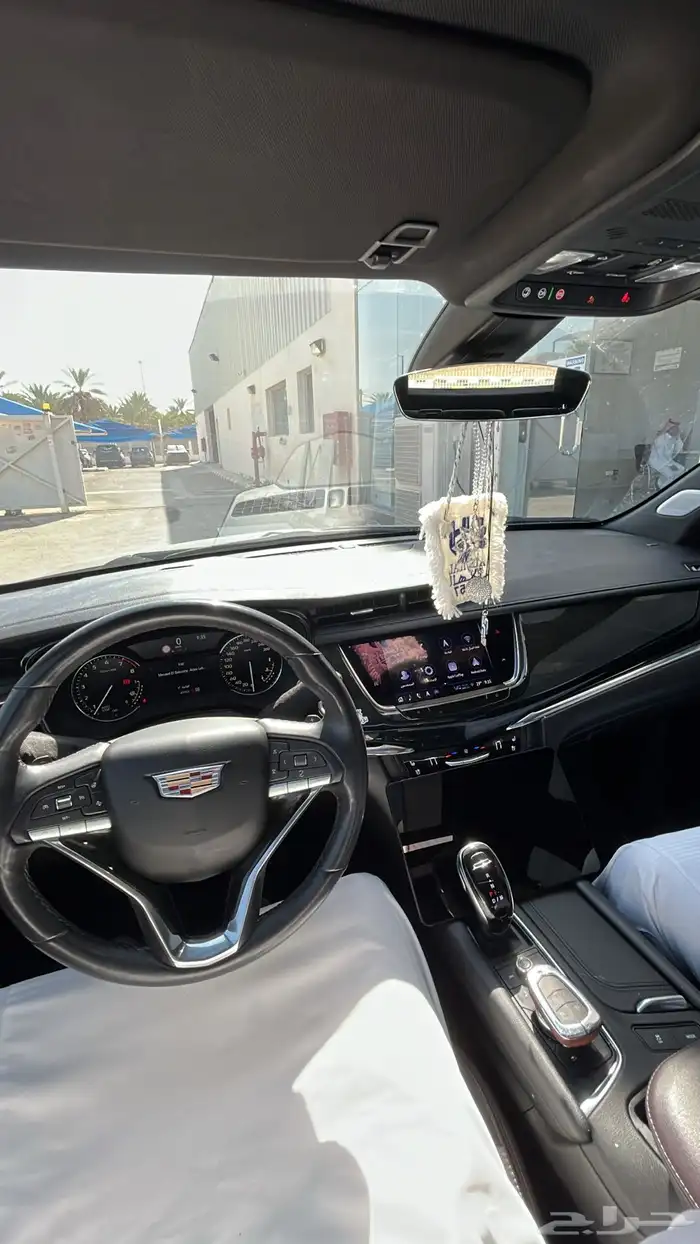 كاديلاك xt6 7
