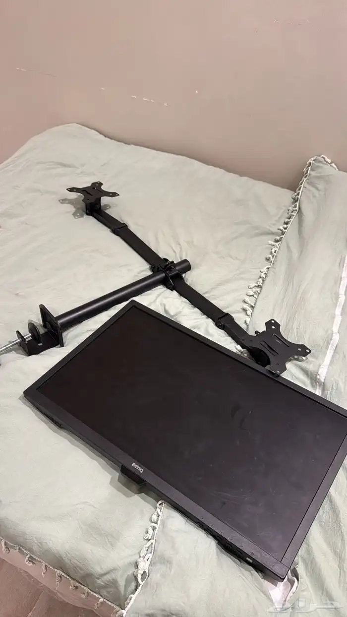 شاشة 27 بوصه بي ان كيو 0