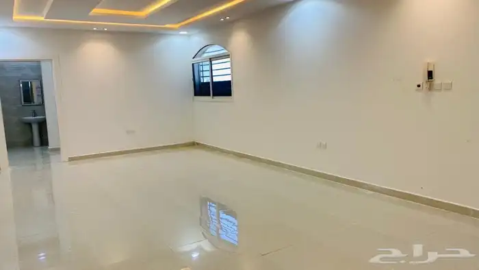 دور علوي بالمحمعه للايجار حي المستقبل 1