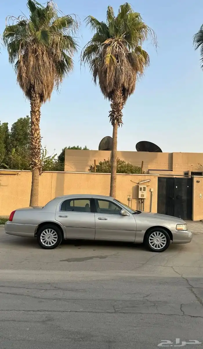 لنكولن تاون كار 1