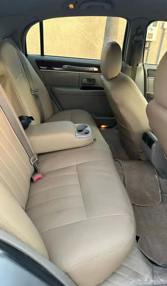 لنكولن تاون كار 10