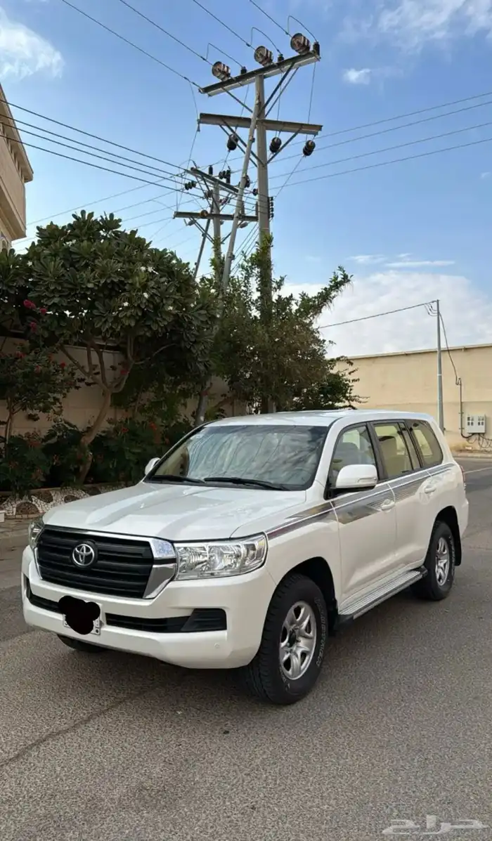 لاندكروزر 2016 1