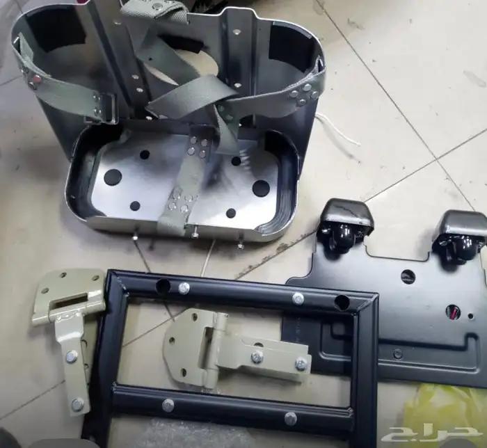 قاعدة ومفصلات جركل دبة جيب ربع 1