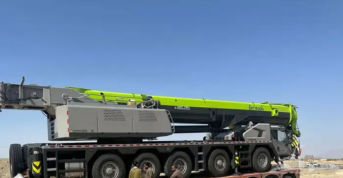 Crane and Flatbed Rental 13