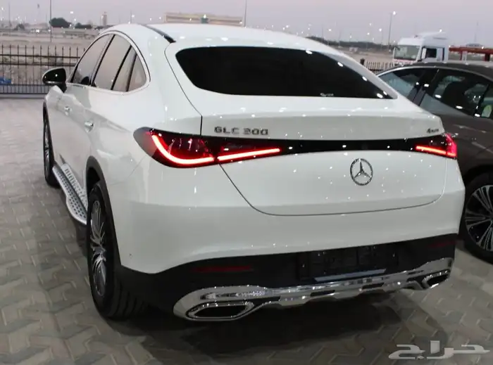 مرسيدس GLC300 وكالة 3