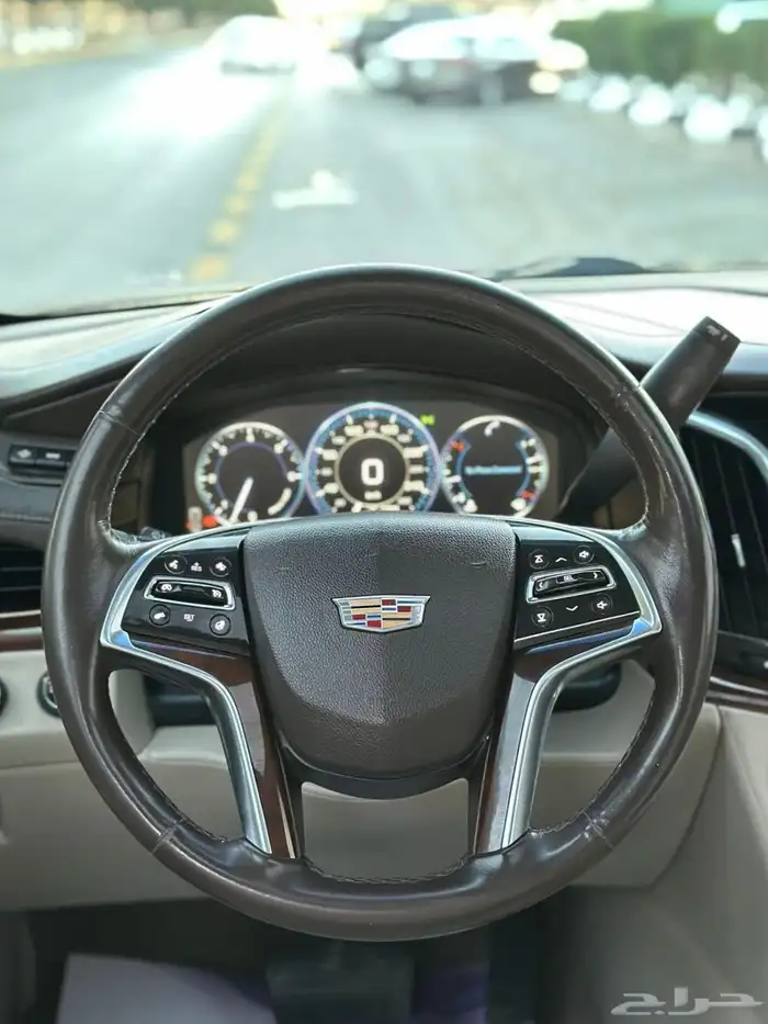 اسكاليد 2015 قصير نظيف 13