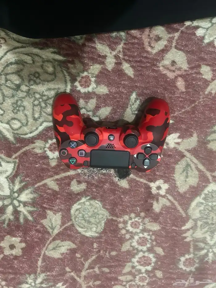 بلاستيشن أربعة شغال على الشرط مع أغراضه كاملة 6