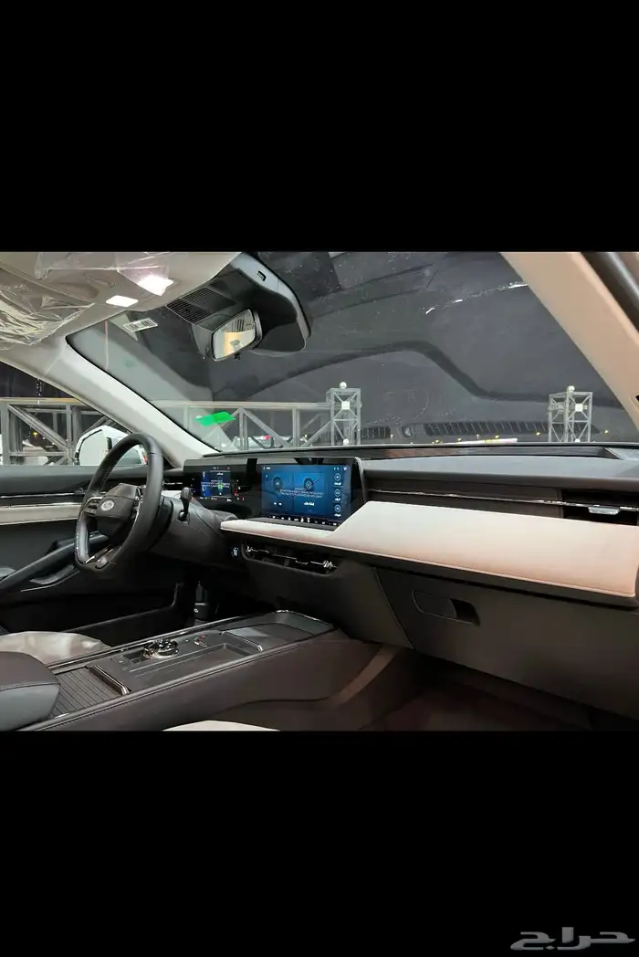 فورد تورس ترند 2026 اسود و رمادي 8