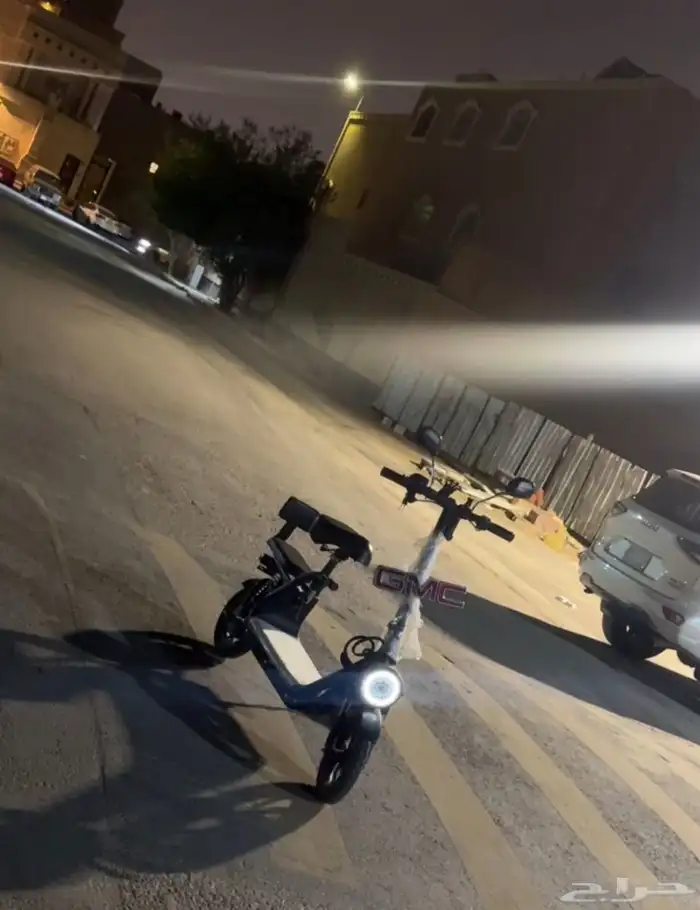 سكوتر ابو سله مقعدين مميز 4