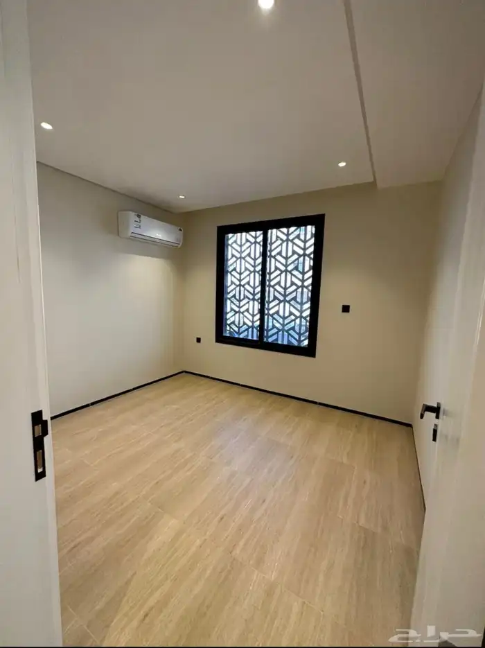 شقة للبيع عرقه 5