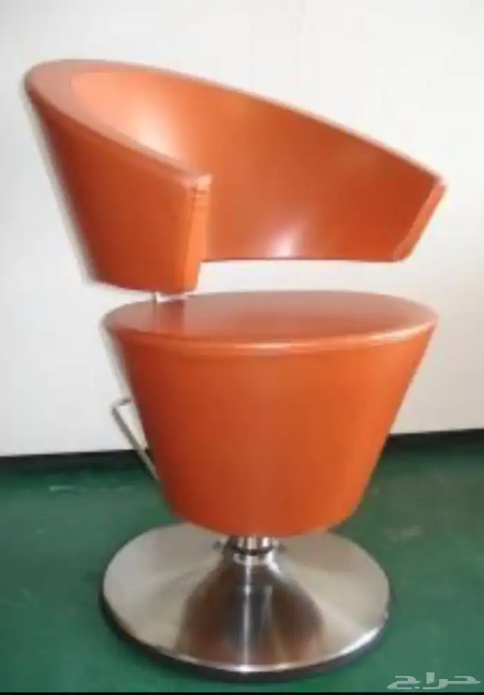 كرسي قص وتساريح ومكياج 400 ريال 1