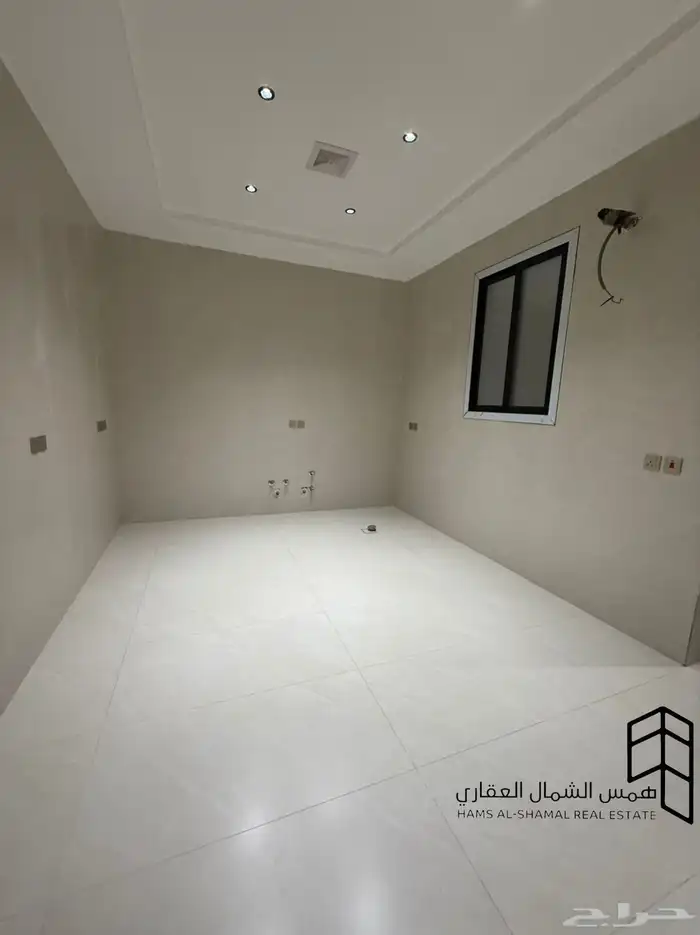 للبيع روف ارضي حي اليرموك 2