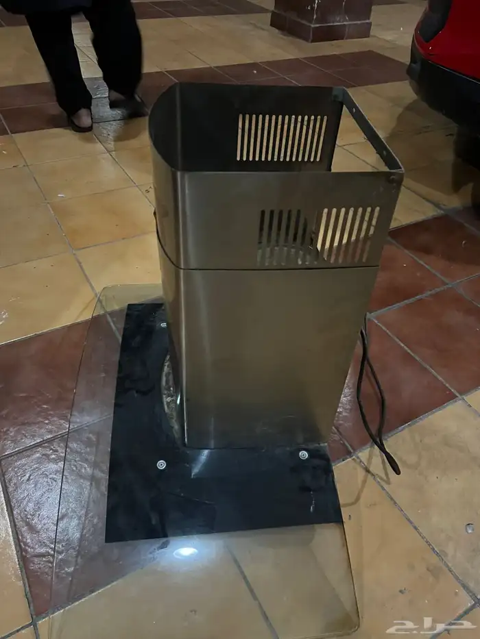 كرسي حمام مستعمل بحاله جيده وشفاط مطبخ مستعمل 1